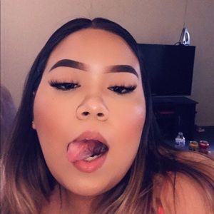 Meet your Posher, Veronica